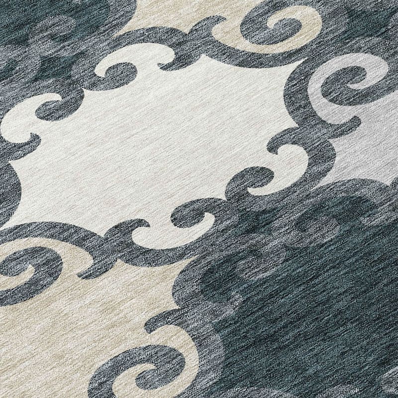 Machine Washable Indoor/ Outdoor Chantille Traditional Scroll Rug