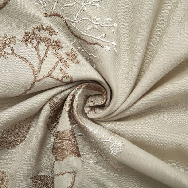 Nanshing Tracy 7-Piece Minimalist Botanical Comforter Set