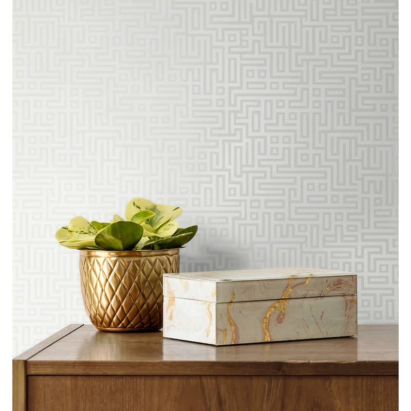 Seabrook Designs Rockefeller Maze Nonwoven Unpasted Wallpaper