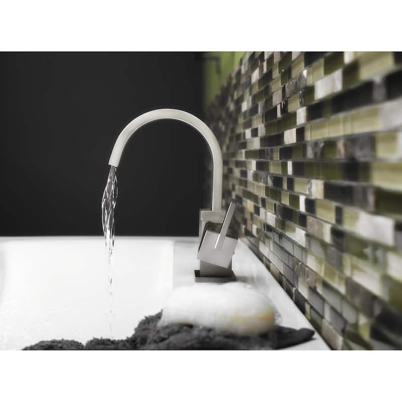 Delta Vero Single Hole Bathroom Faucet with Pop-Up Drain Assembly -