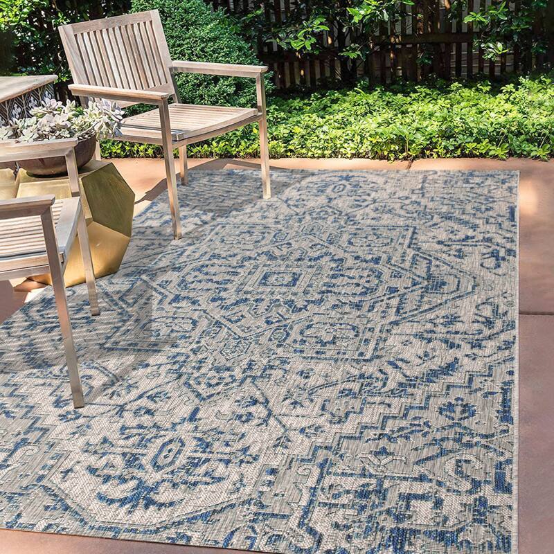 JONATHAN Y Charleston Medallion Indoor/Outdoor Area Rug - 5 X 8 - Navy/Gray