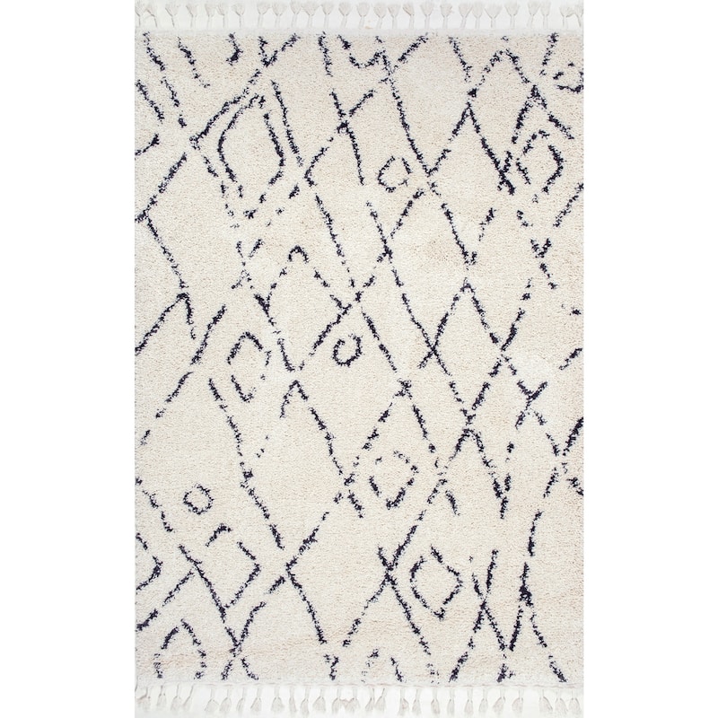 Nuloom Nieves Moroccan Diamond Tassel Area Rug