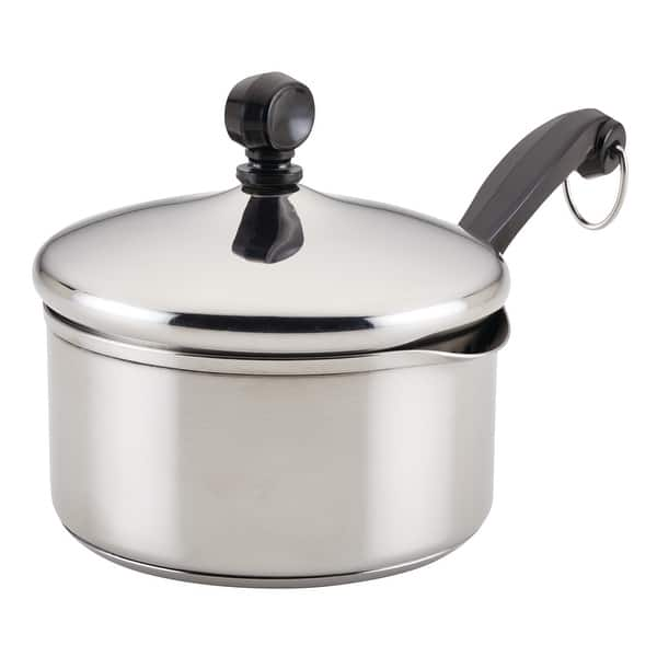 Chef's Classic™ Stainless 3 Quart Pour Saucepan