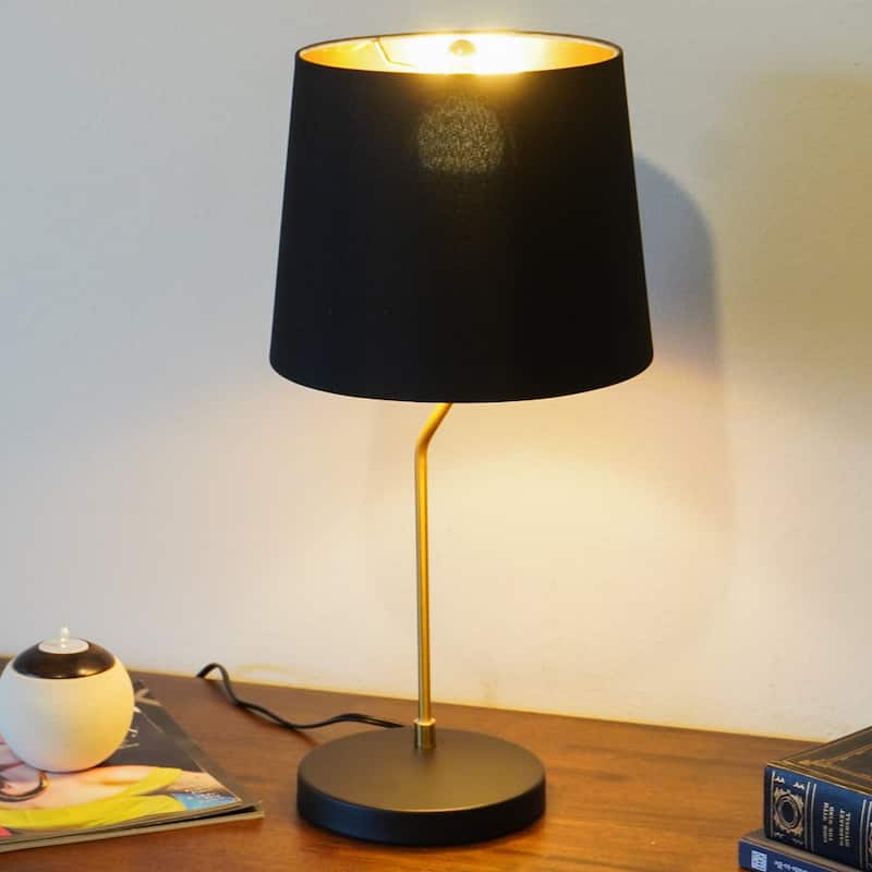 New Design Small Modern Stylish Desk Lamp In Stock In The United States, Easy To Install, Used for Bedside Table Lamp