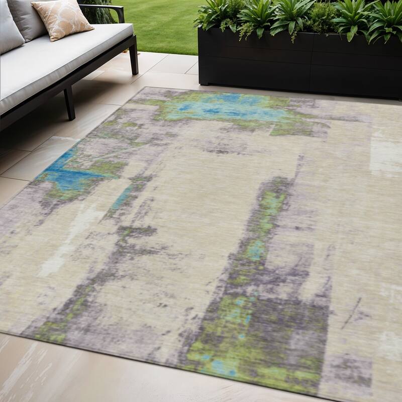 HomeRoots Abstract Transitional Rectangle Outdoor Rug - 5' X 8'