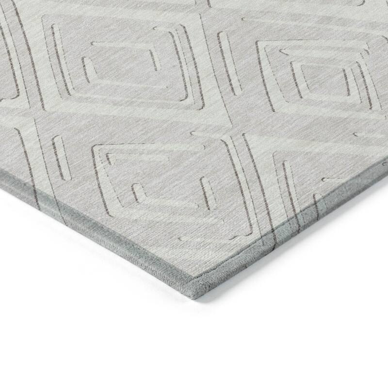 HomeRoots Geometric Transitional Rectangle Outdoor Rug
