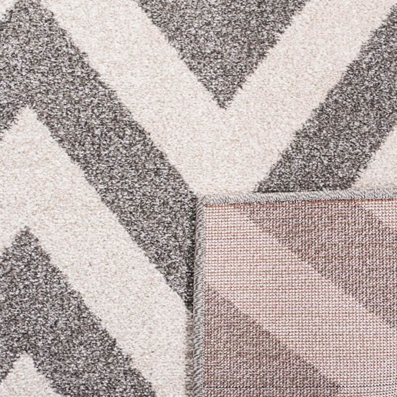 SAFAVIEH Amherst Rinny Modern Rug
