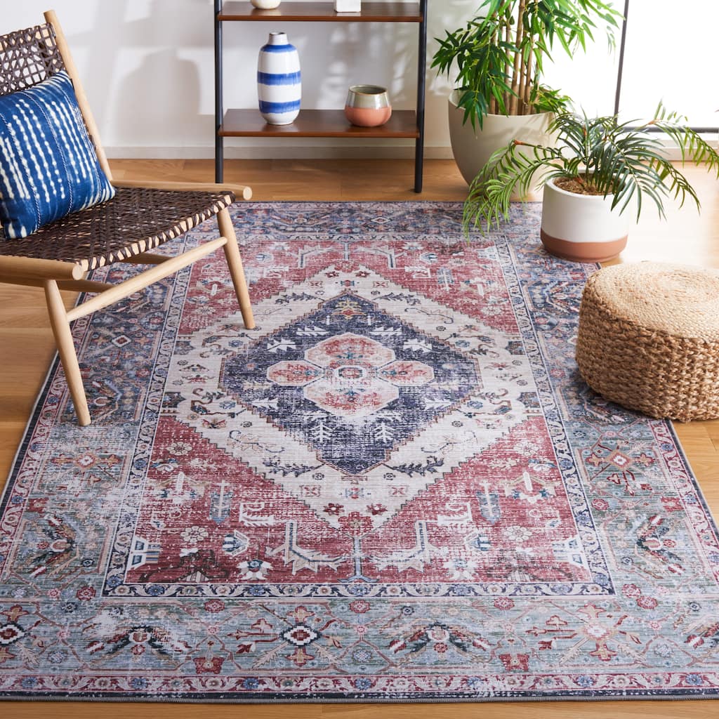 SAFAVIEH Tucson Machine Washable Slip Resistant Mettie Oriental Distressed