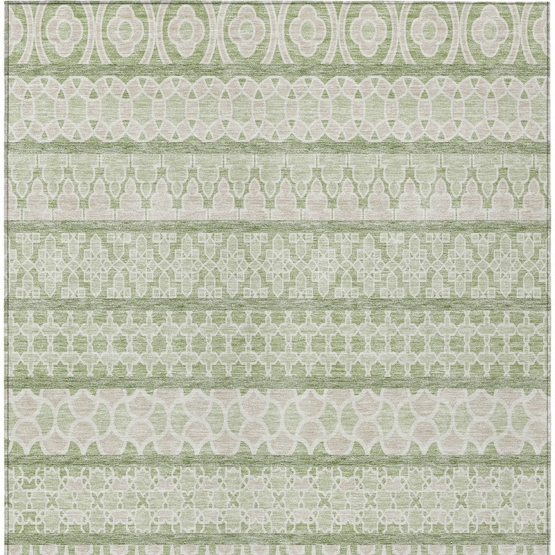 HomeRoots Quatrefoil Transitional Rectangle Outdoor Rug
