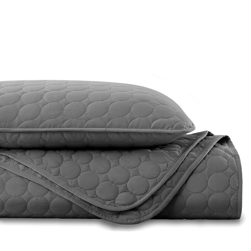 Vilano Ultra-Soft Lightweight 3-piece Quilt and Sham Set