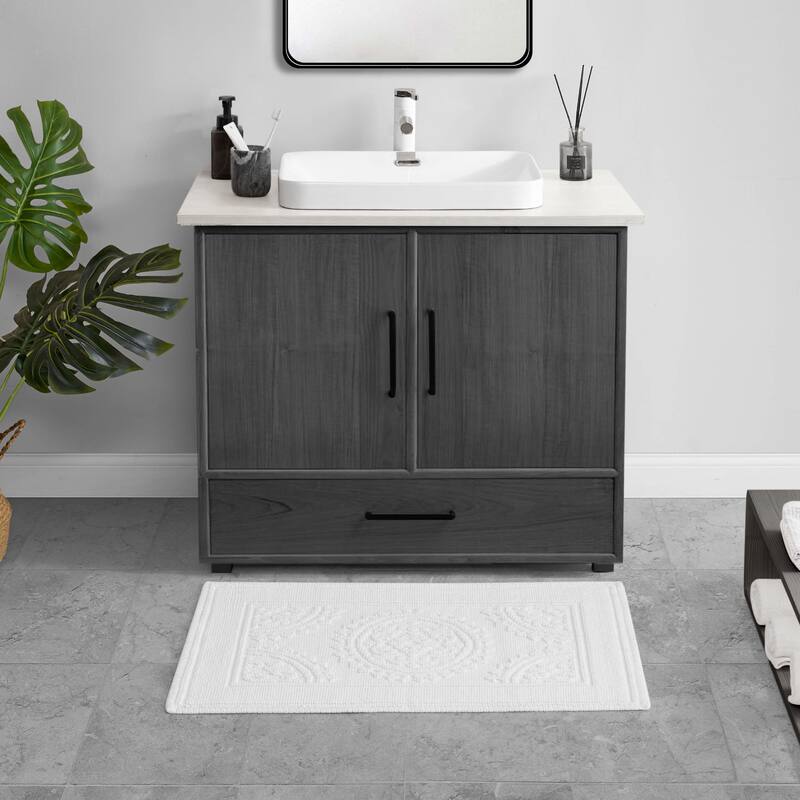 Jean Pierre Cotton Stonewash Medallion 21 x 34 in. Bath Rug