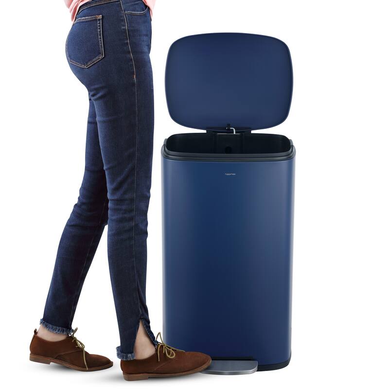 happimess Curtis 8-Gallon Step-Open Trash Can