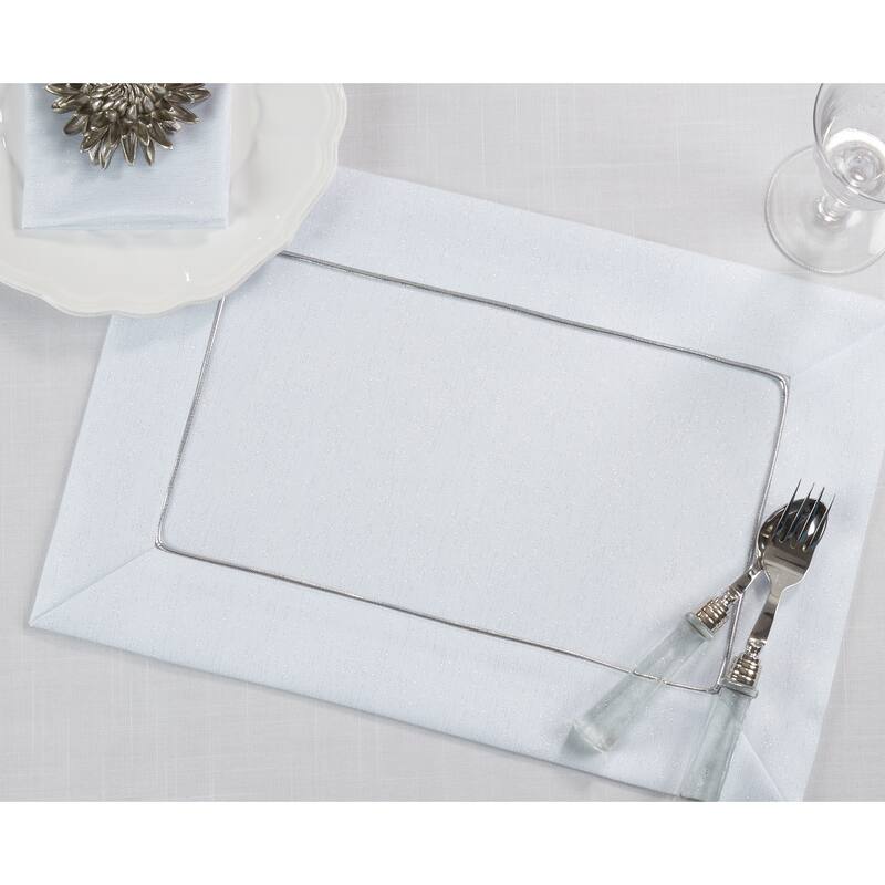 Shimmering Placemat with Piping Detail (Set of 4) - 14"x20"