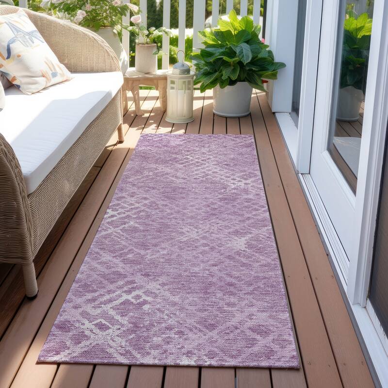 Machine Washable Indoor/ Outdoor Chantille Vintage Trellis Rug - Lavender - 2'3" x 7'6"