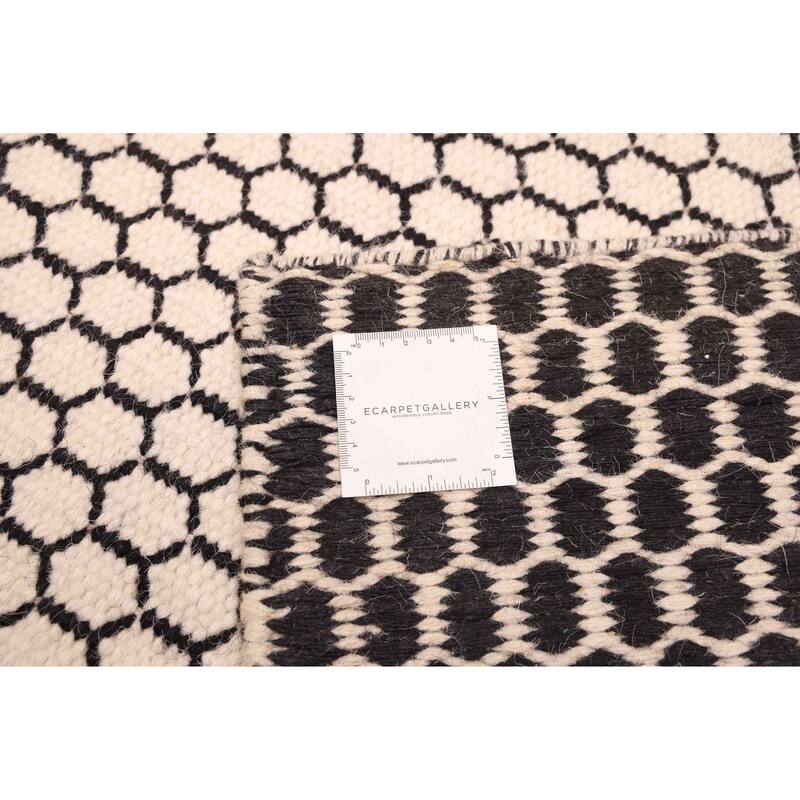 ECARPETGALLERY Flat-Weave Nevada Cream Wool Kilim - 5'5 x 7'4