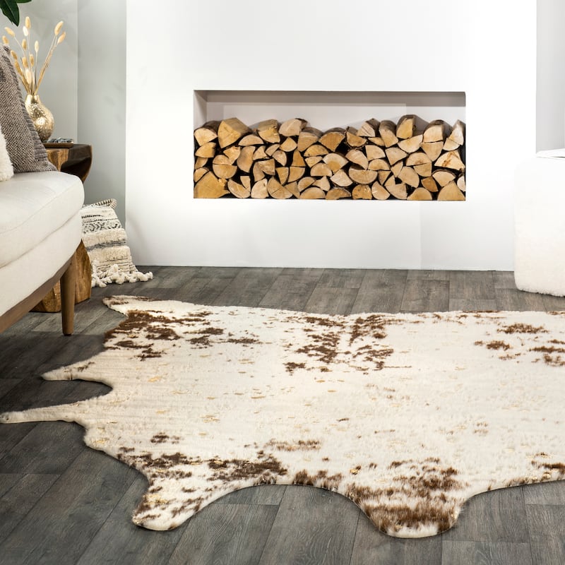 Nuloom Iraida Contemporary Faux Cowhide Area Rug
