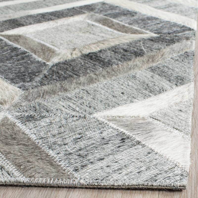 SAFAVIEH Handmade Studio Leather Alina Modern Leather Rug