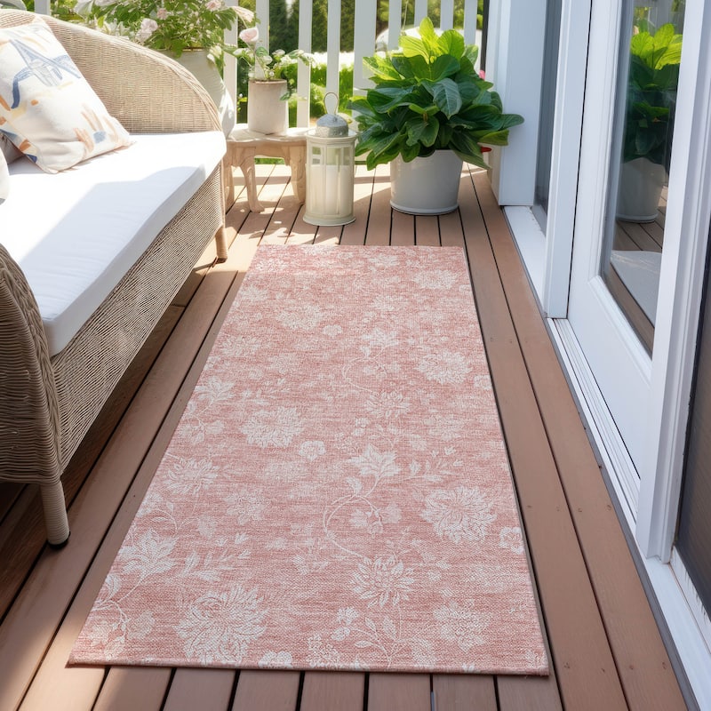 Machine Washable Indoor/ Outdoor Chantille Casual Floral Farmhouse Rug