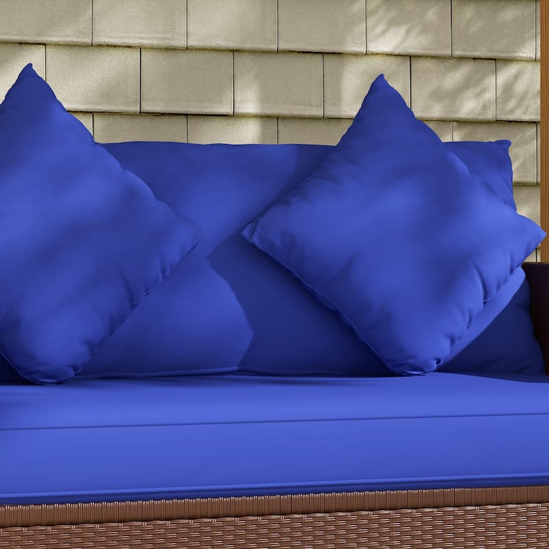 Outsunny Outdoor Wicker Loveseat, Patio Furniture Couch with Cushions, 2 Seats PE Rattan Sofa, 2 Throw Pillows