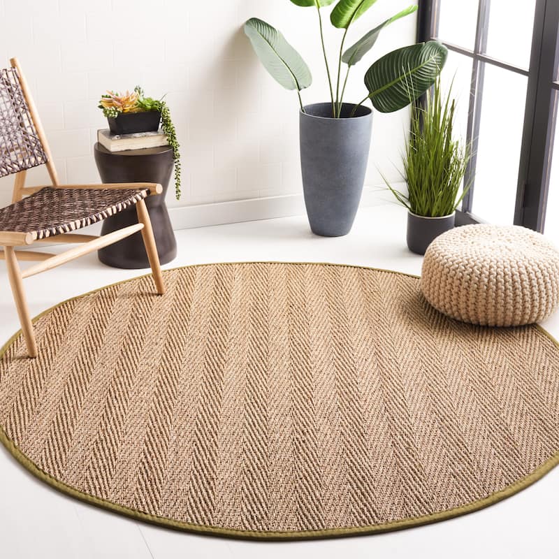 SAFAVIEH Natural Fiber Trilby Herringbone Seagrass Rug - 6' Round - Natural/Olive