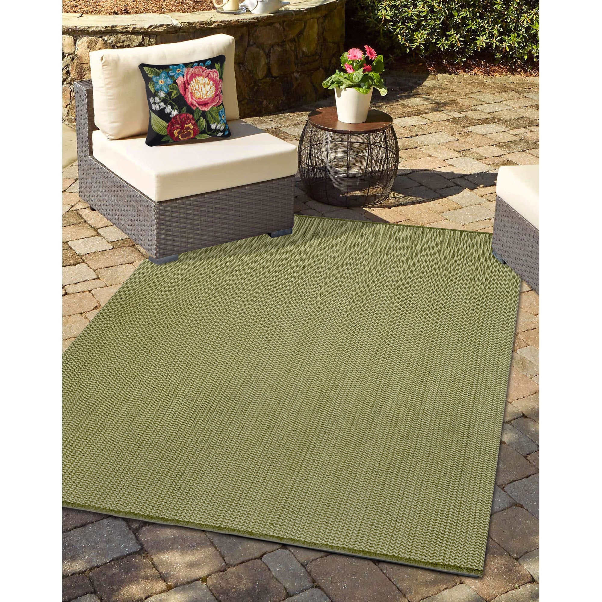 Lush Decor Marina Secret Garden Indoor/Outdoor Pillow