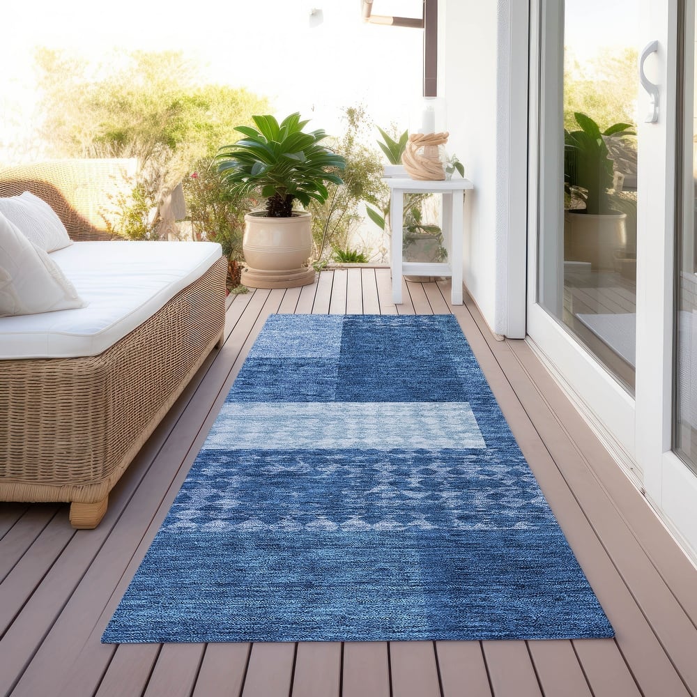 Machine Washable Indoor/ Outdoor Modern Blocks Chantille Rug
