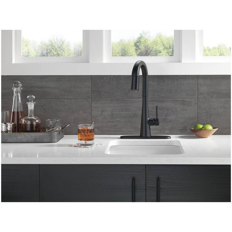 Delta 9991-PR-DST Monrovia 1.8 GPM Single Hole Pull Down Bar/Prep