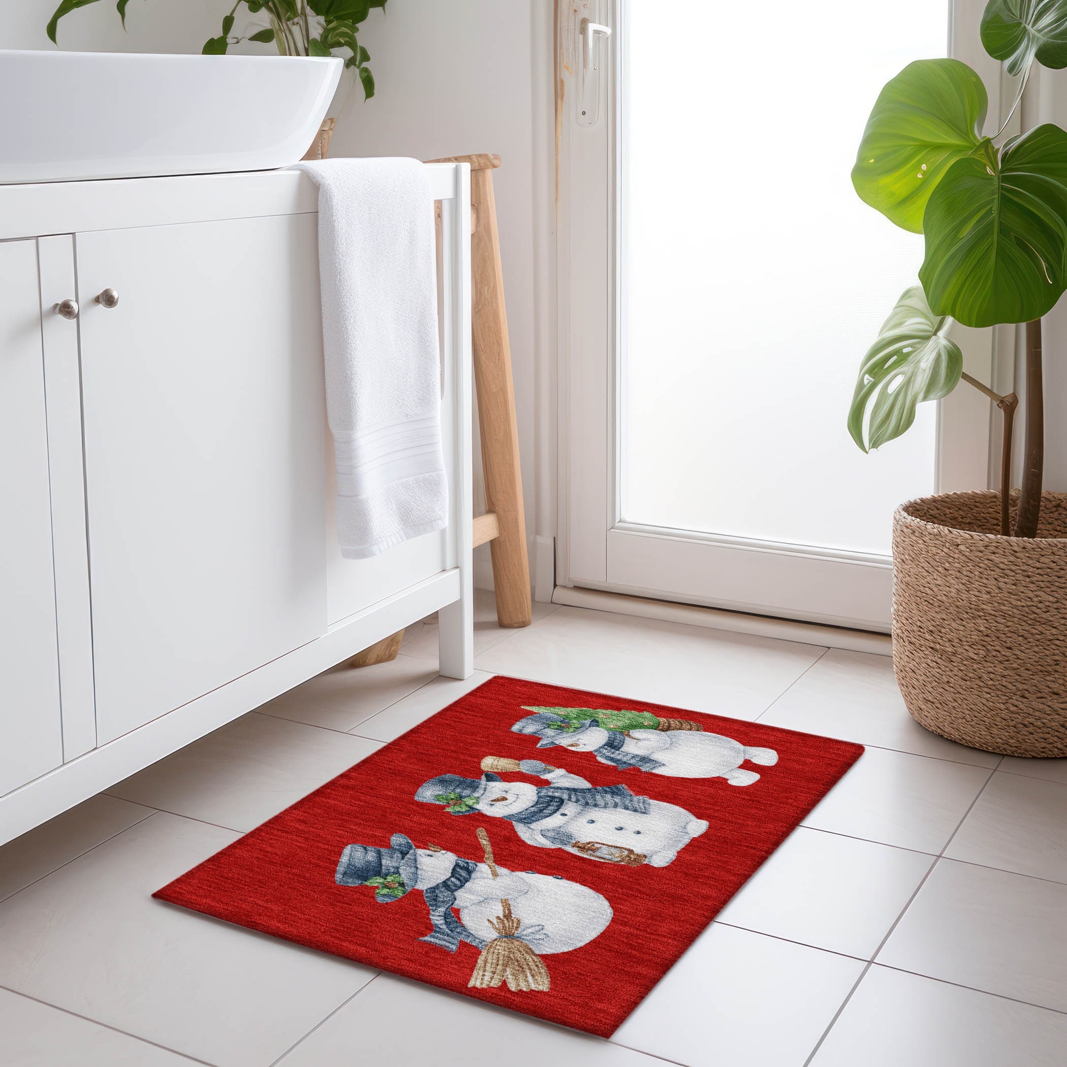 Machine Washable Indoor/ Outdoor Holiday Snowman Chantille Rug
