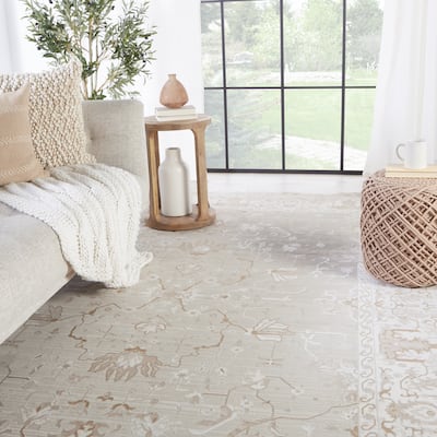 Dhaval Oriental Light Gray/ White Area Rug