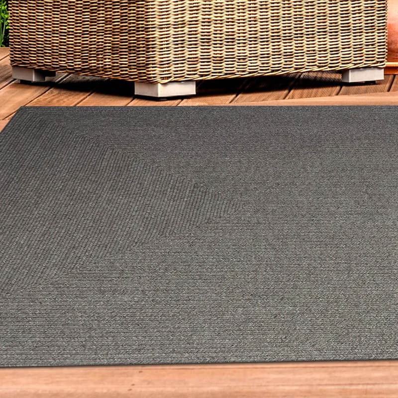 Superior Braided Reversible Indoor/Outdoor Area Rug