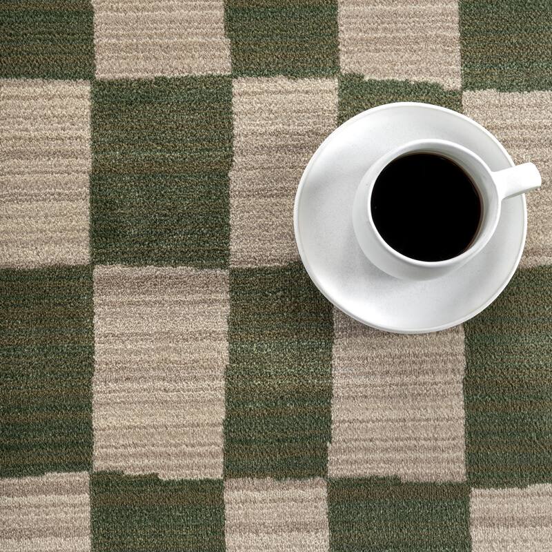 Nuloom Dominique Abstract Checkered Fringe Area Rug