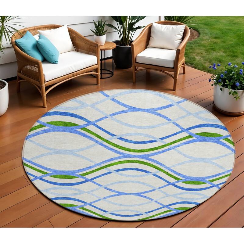 HomeRoots Abstract Transitional Rectangle Outdoor Rug - 8' Round
