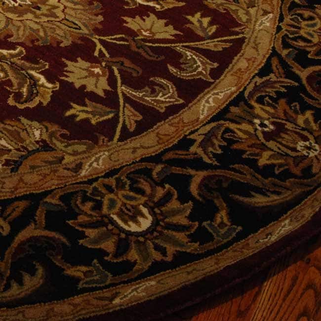 SAFAVIEH Handmade Heritage Lion Traditional Oriental Wool Rug