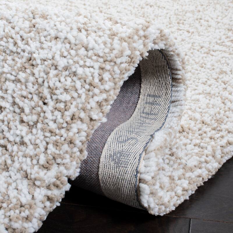 SAFAVIEH Handmade Ultimate Shag Makayla Rug