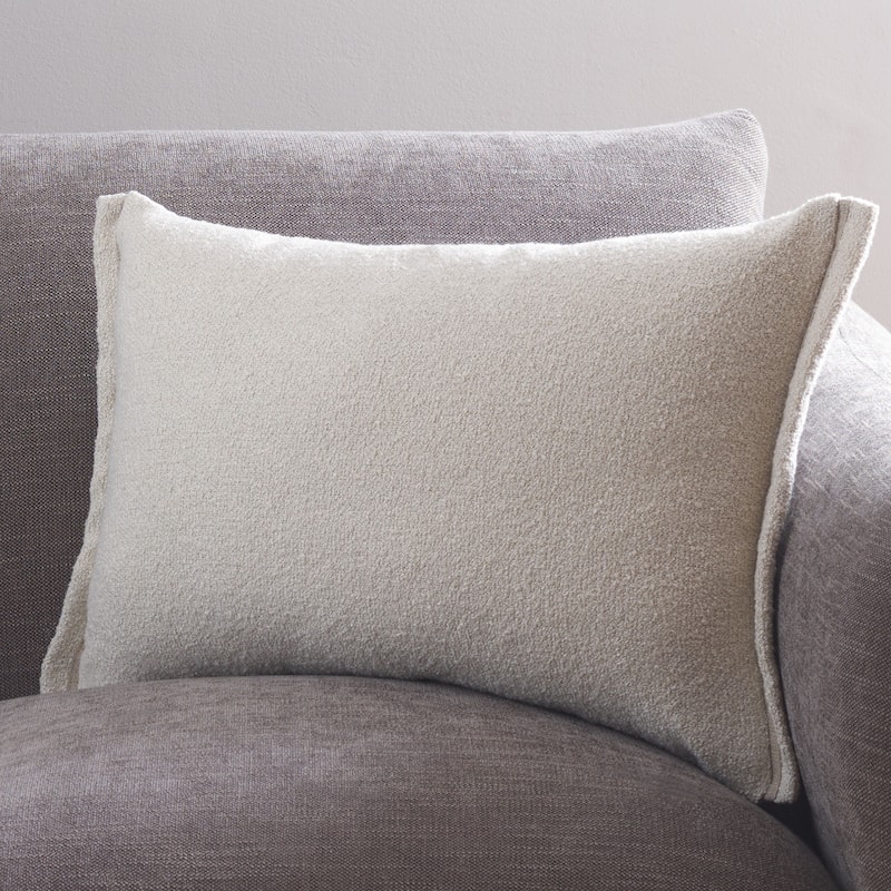 SAFAVIEH Home Pyper Boucle Decorative Throw Pillow - Ivory - 15 x 23-inch Rectangle