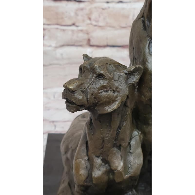 Impressionist Bronze Art Sculpture Of A Pair Of Female Lions Lionesses On Marble Base