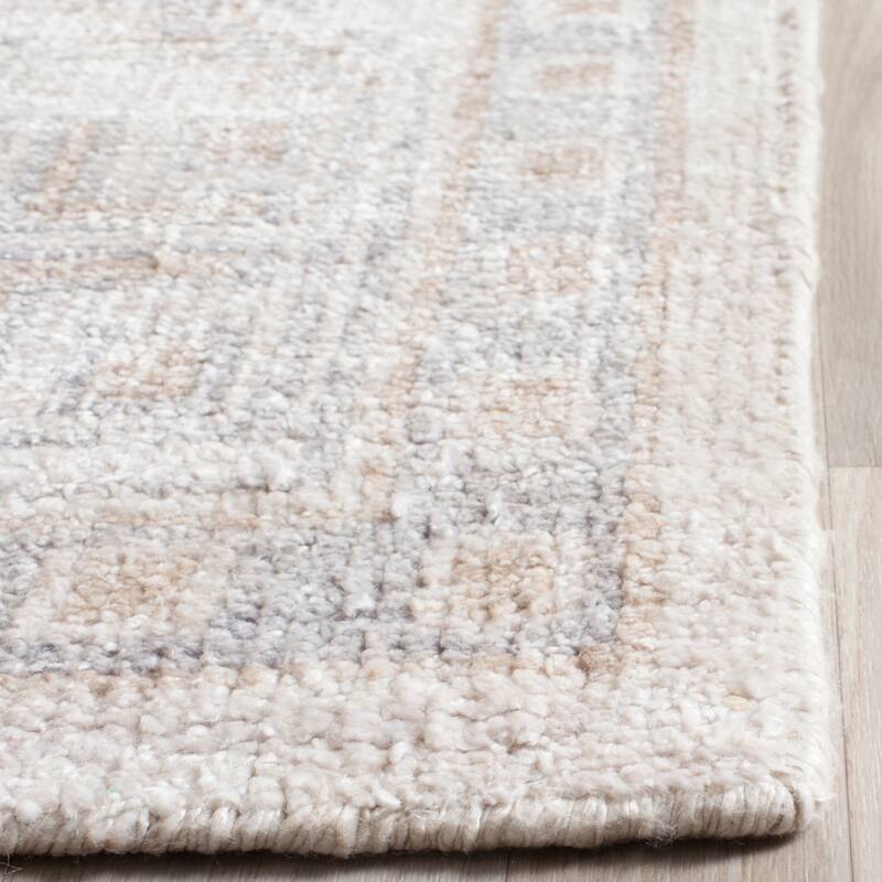 SAFAVIEH Hand-knotted Maharaja Milenka Traditional Oriental Viscose Rug
