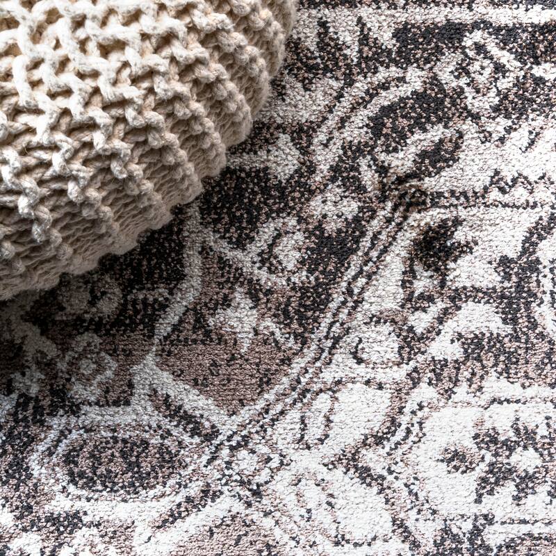 JONATHAN Y Irving Grand Medallion Ornate Area Rug