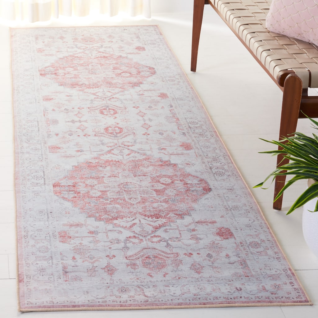SAFAVIEH Tucson Machine Washable Slip Resistant Eloise Traditional Rug
