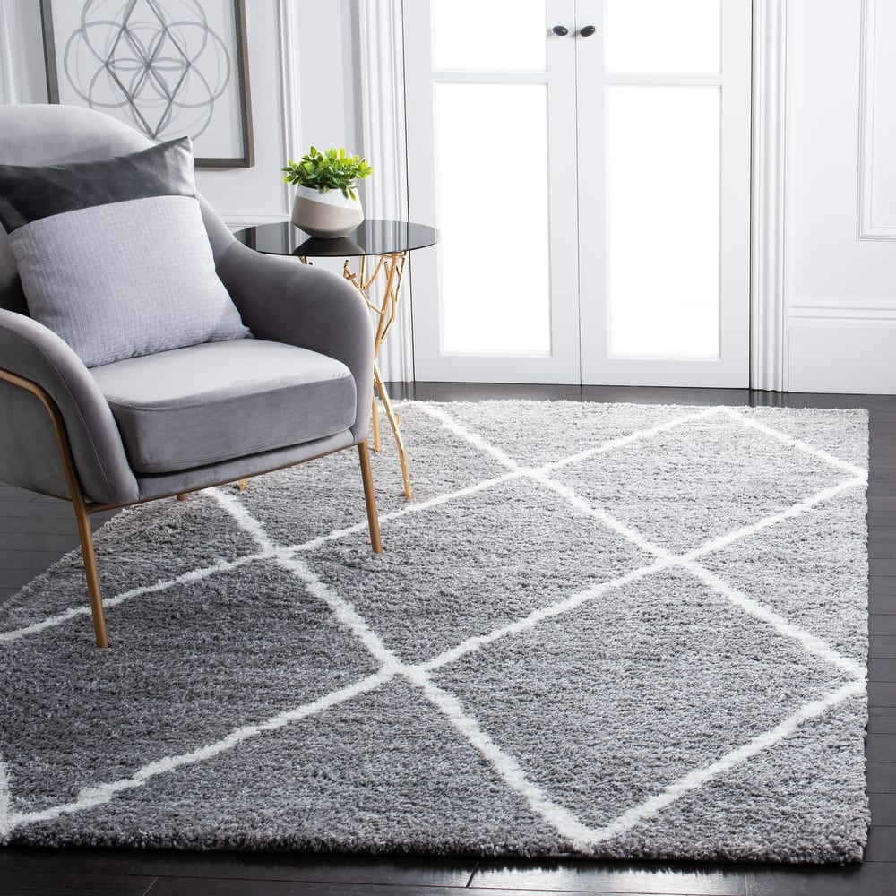 SAFAVIEH August Shag Todorka Trellis 1.26-inch Thick Rug
