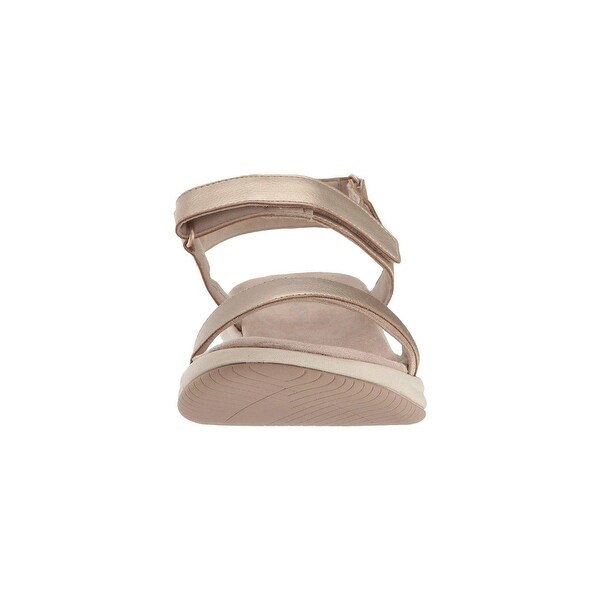 easy spirit draco 3 wedge sandals