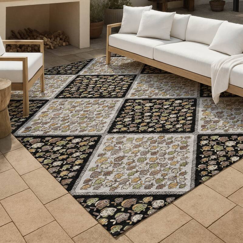 Machine Washable Indoor/ Outdoor Diamond Fish Chantille Rug - Black - 9' x 12'