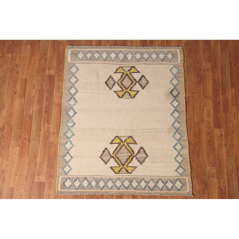 Kilim Shiraz Persian Vintage Area Rug Hand-Woven Wool Carpet - 3'10" x 4'6"