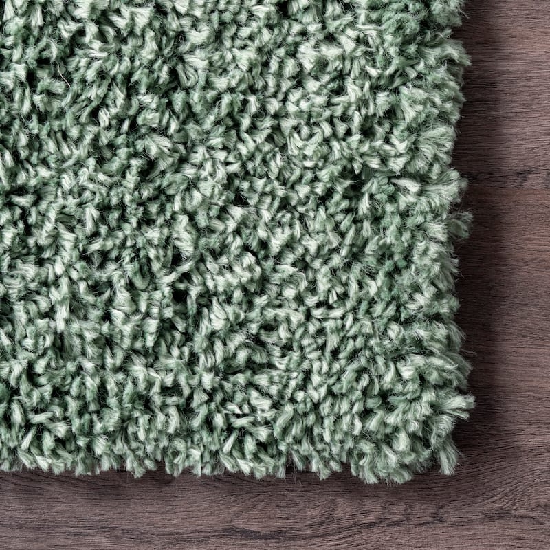 Nuloom Kara Solid Shag Area Rug