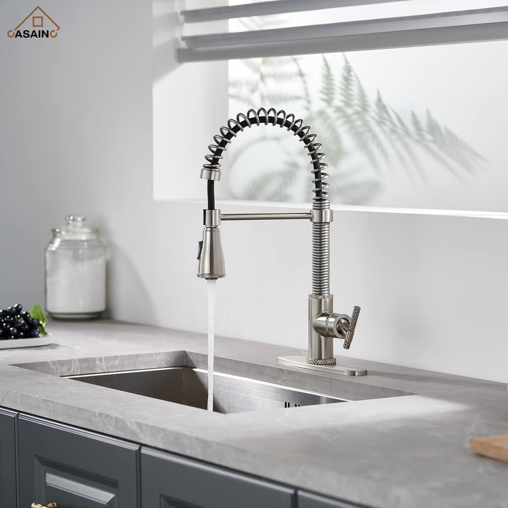 Single Handle Pull Down Sprayer Kitchen Faucet