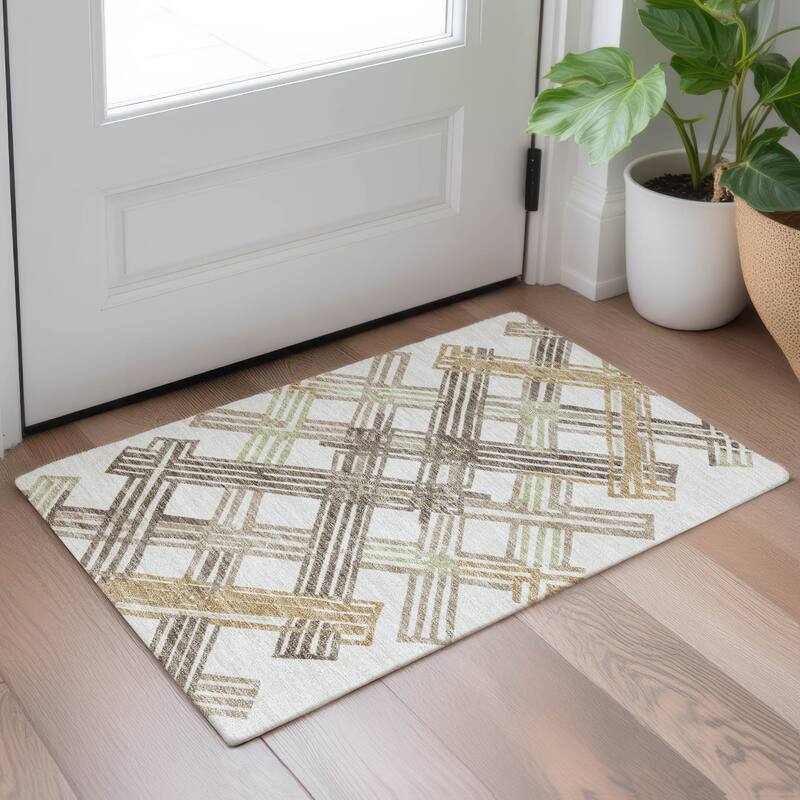Machine Washable Indoor/ Outdoor Modern Trellis Chantille Rug