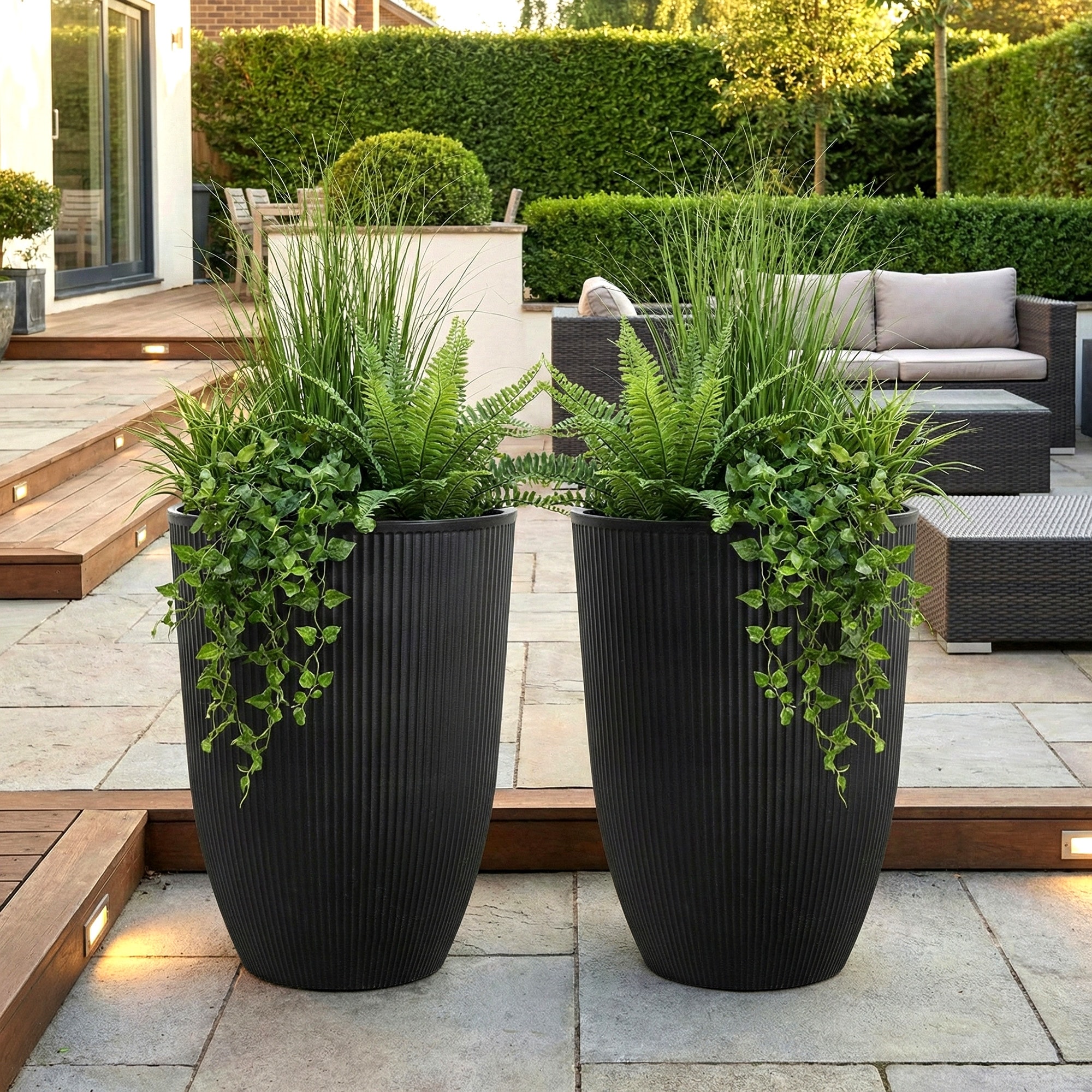 Modern Decorative Garden Pots for Indoor & Outdoor Use (Set of 2) - 23"x17"