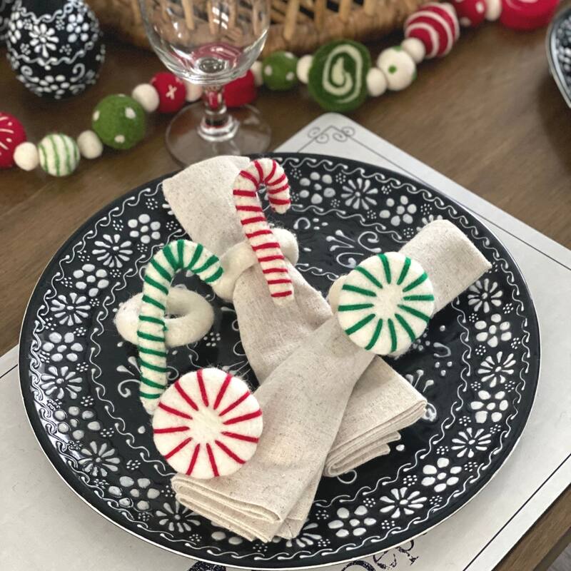Handmade Felt Christmas Napkin Ring, Set of 4 (Nepal)