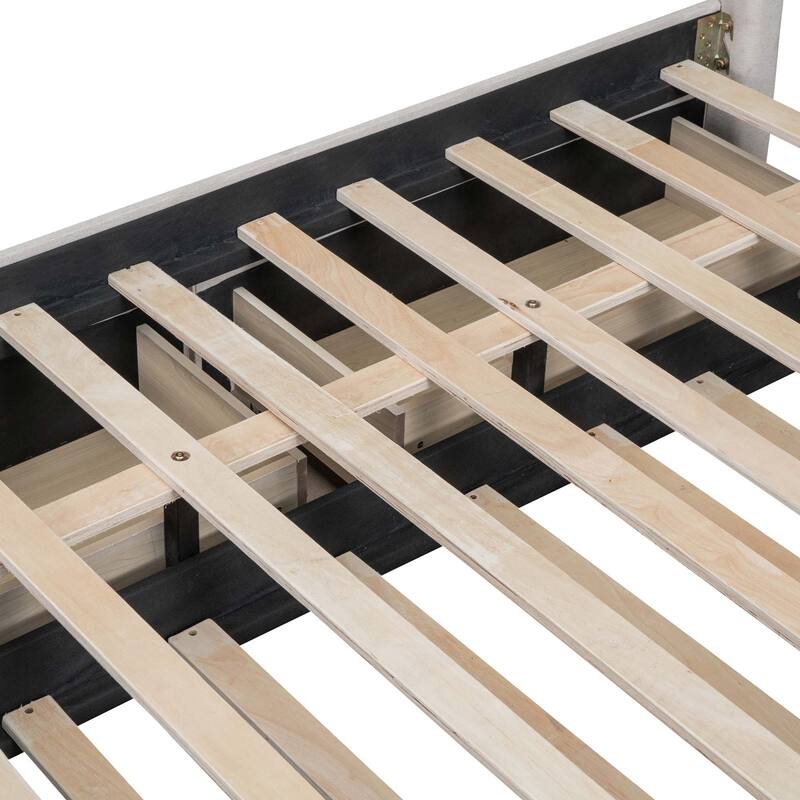 Classic Platform Bed with 2 Drawers & 1 Trundle