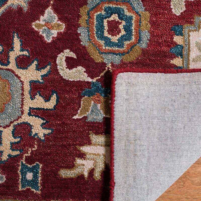 SAFAVIEH Handmade Aspen Renske Boho Tribal Wool Rug